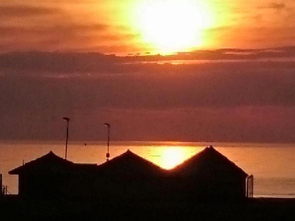 Maxx Aparts Summerland Sunwaves Apartment Mamaia
